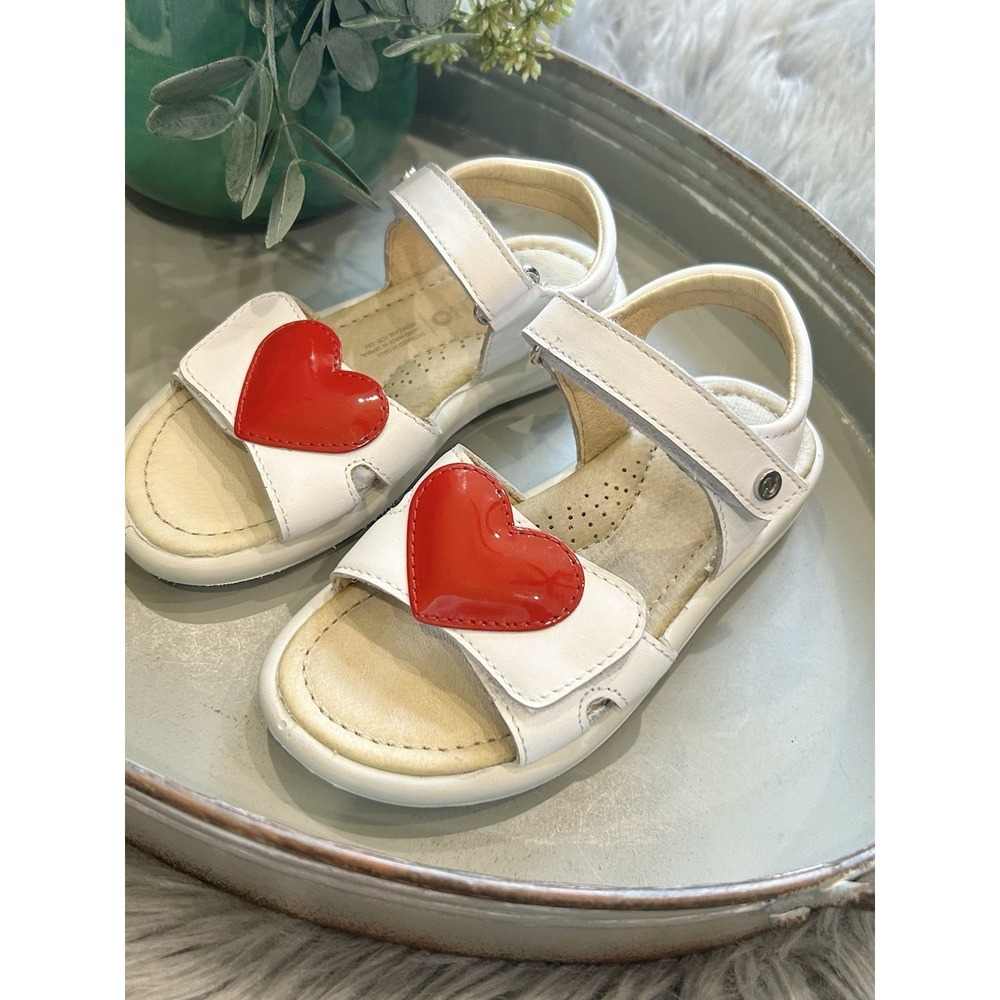 Naturino Girls White Leather Sandals W/Heart Accent Size 26 (Toddler 9.5US) $113